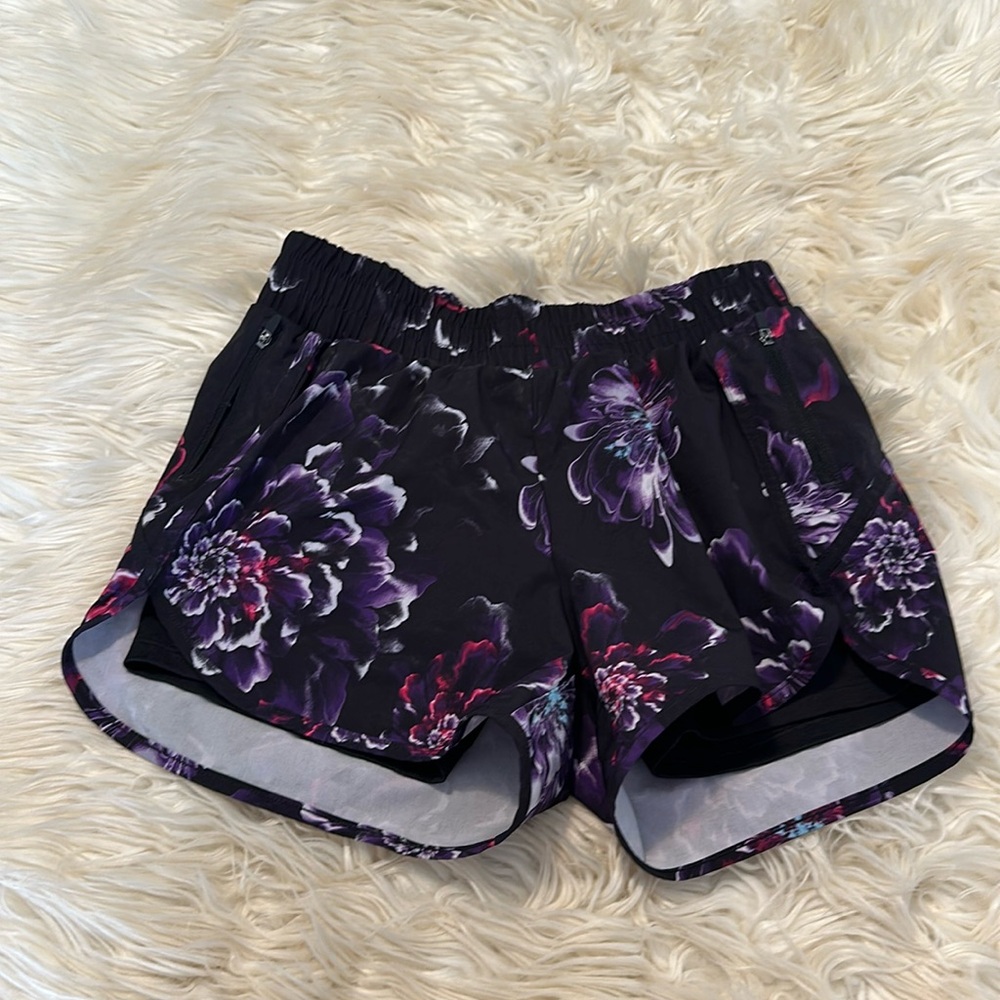 Avia purple black floral stretchy running short shorts exercise work out pockets